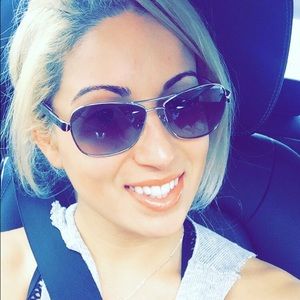 Meet your Posher, Gina