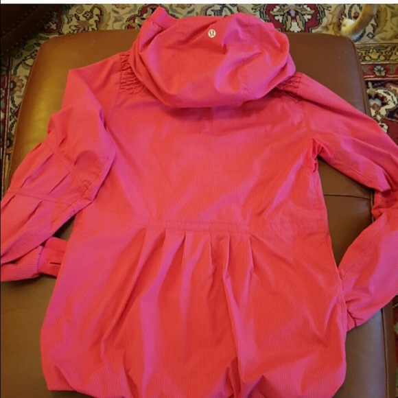 ❌SOLD❌Lululemon Jacket - Picture 3 of 3