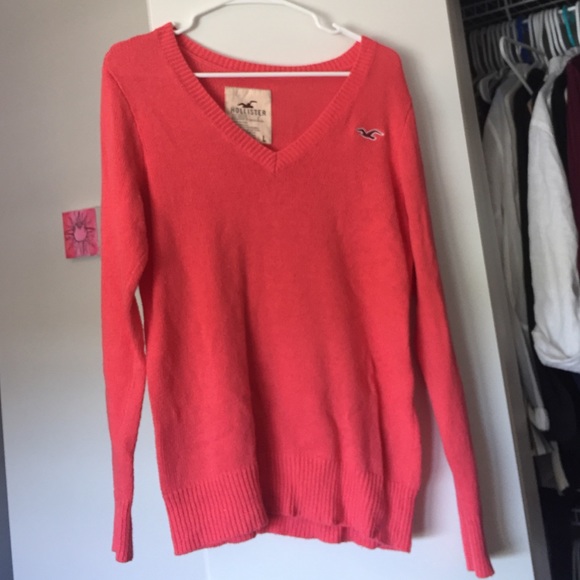 Hollister sweater