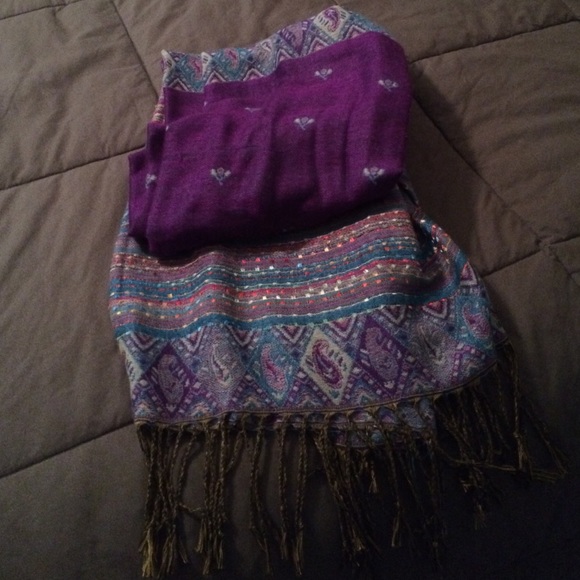 Pashmina Scarf - Picture 3 of 3