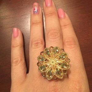 Beautiful flora ring