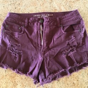 Maroon AEO shorts