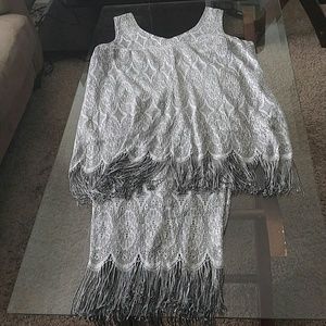 Beautiful Silver and Black Capri outfit!