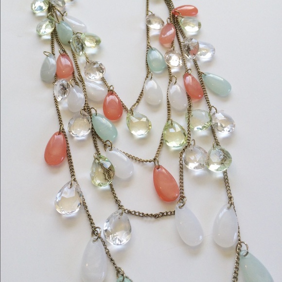 Beautiful pastel colored necklace - Picture 2 of 4