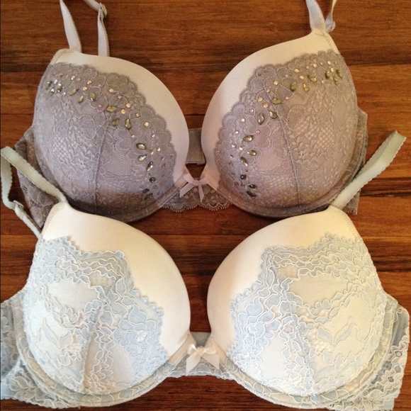 Two beautiful Victorias Secret bras