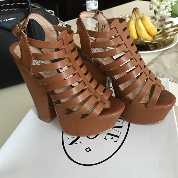 Steve Madden wedges