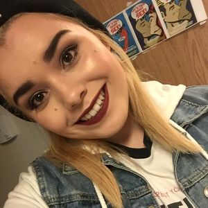 Meet your Posher, Priscilla