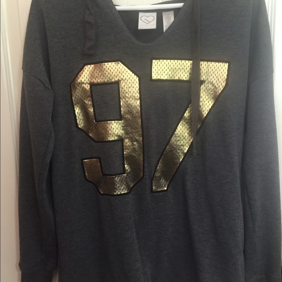 Long sleeve hoodie