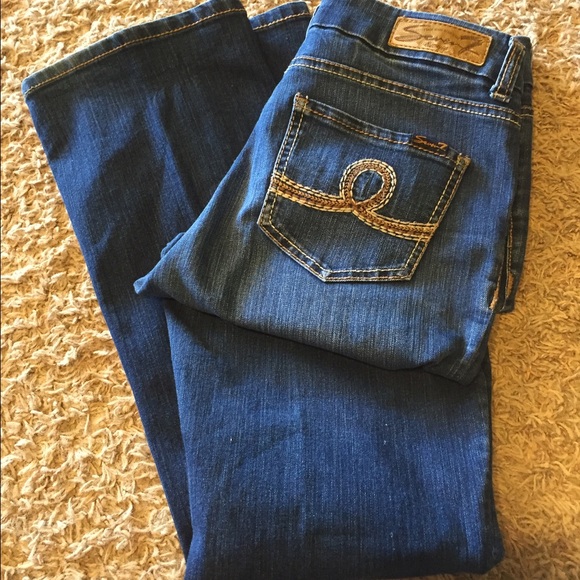 Seven7 Jeans! Great preowned condition!