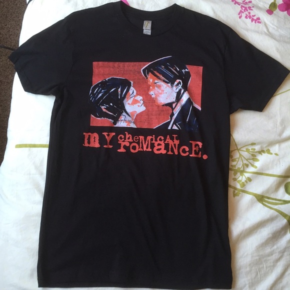 Hot Topic My Chemical Romance Three Cheers T-Shirt