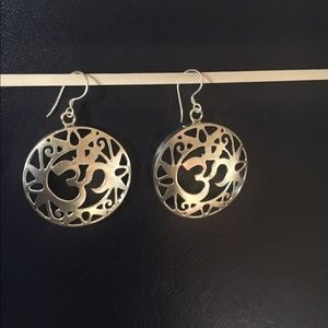 Luck Charm Om Ohm earring silver plated yoga jewel