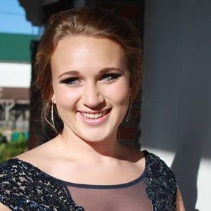 Meet your Posher, Tori