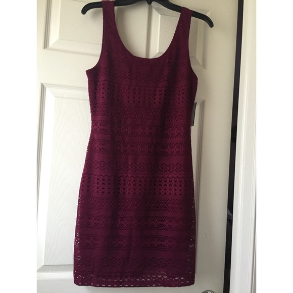 Crochet Bodycon Dress. size medium. NWT
