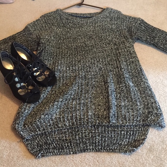 black and white knit sweater - Picture 1 of 2