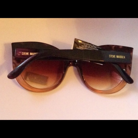 Steve Madden Sunglasses 100% UV Protection NWT - Picture 2 of 3