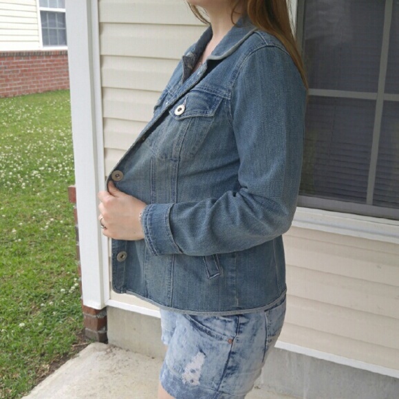 Jean jacket - Picture 2 of 3