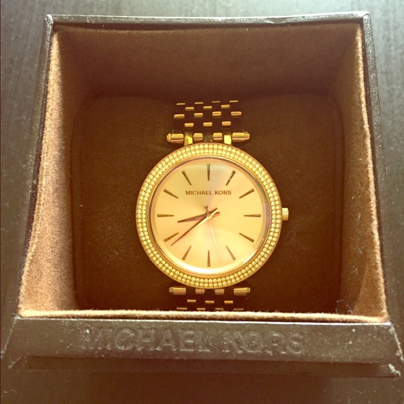 SOLD - Michael Kors Darci Pavé Rose Gold Watch