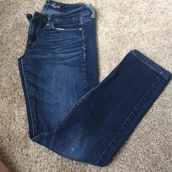 Size 4 short American Eagle skinny jeans