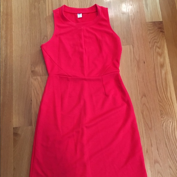 Red Old Navy Shift Dress - Picture 4 of 4