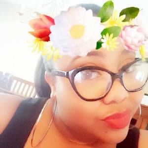 Meet your Posher, Delicia