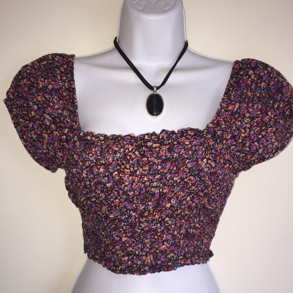 Urban Outfitters Tops - Brand new cute in or off shoulder fitted summer