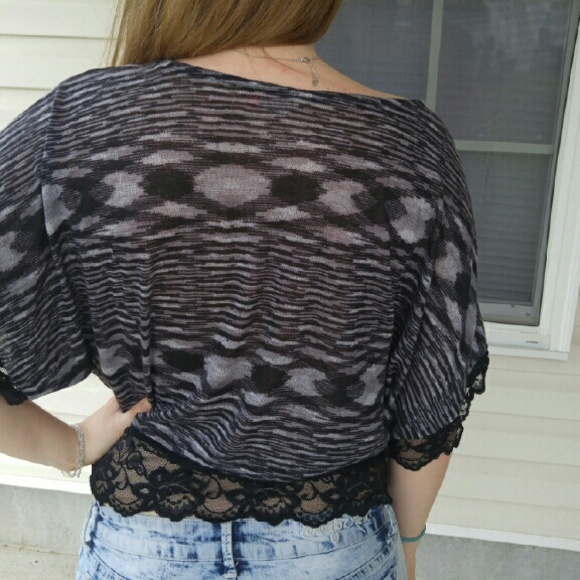 Top - Picture 2 of 2