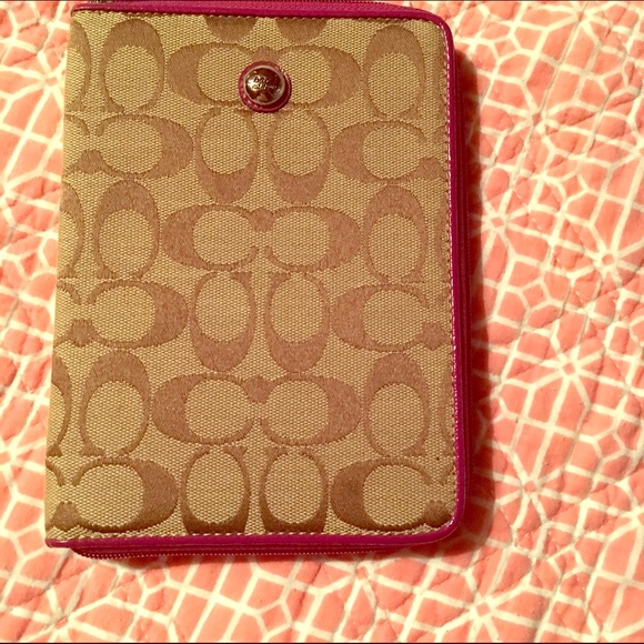 Coach E-reader/tablet case