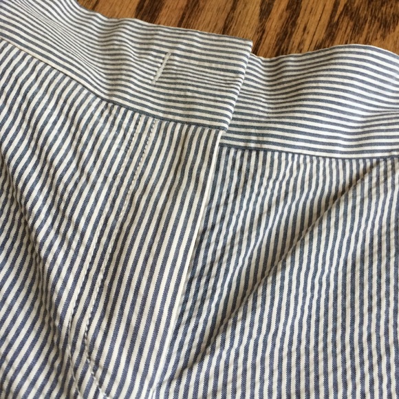 J Crew seersucker cuffed shorts - Picture 2 of 3