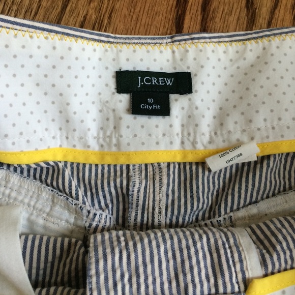J Crew seersucker cuffed shorts - Picture 3 of 3