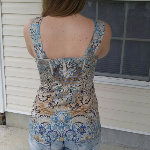 Top - Picture 2 of 2