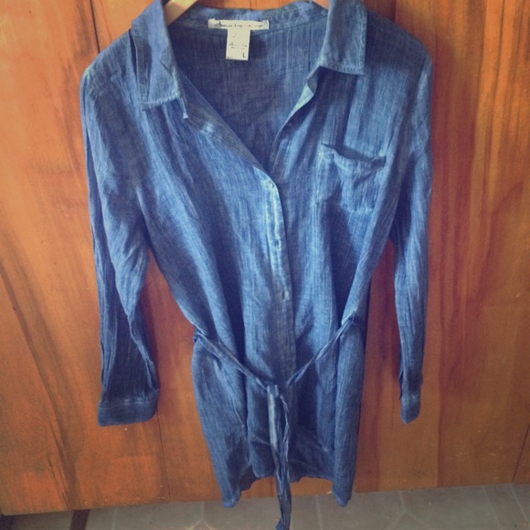 Button-up denim colored tunic, dark blue size L