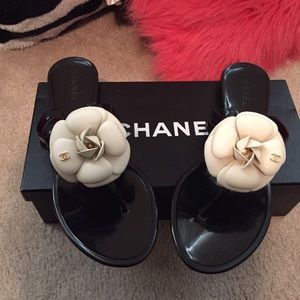 Chanel Sandal sz39 fits 8