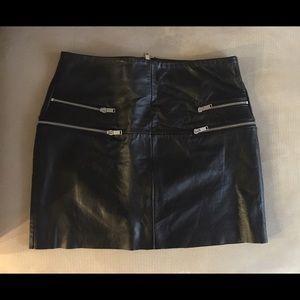 Zara faux leather and zipper skirt