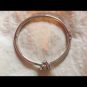 Kate Spade silver sailor's knot hinge bangle