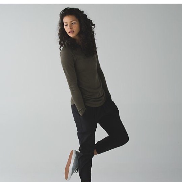 Lulu Lemon Sunshine Coast Long Sleeve  NWT