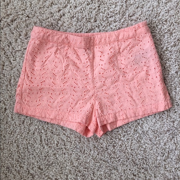 🌟2X HP🌟 Forever 21 peach flower pattern  shorts - Picture 2 of 4
