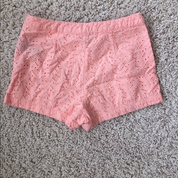 🌟2X HP🌟 Forever 21 peach flower pattern  shorts - Picture 3 of 4