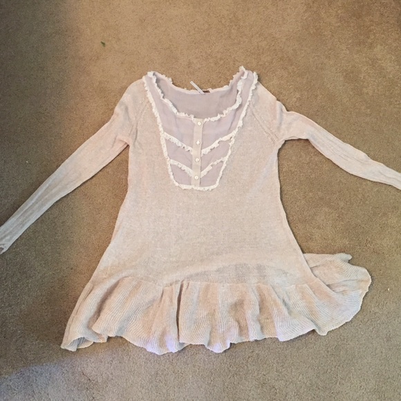 Free people sweater never worn