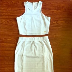 Two piece guess outfit.