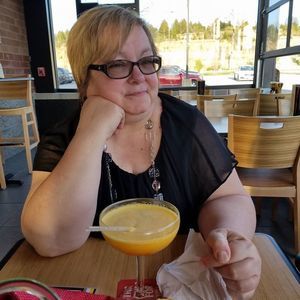Meet your Posher, Pam
