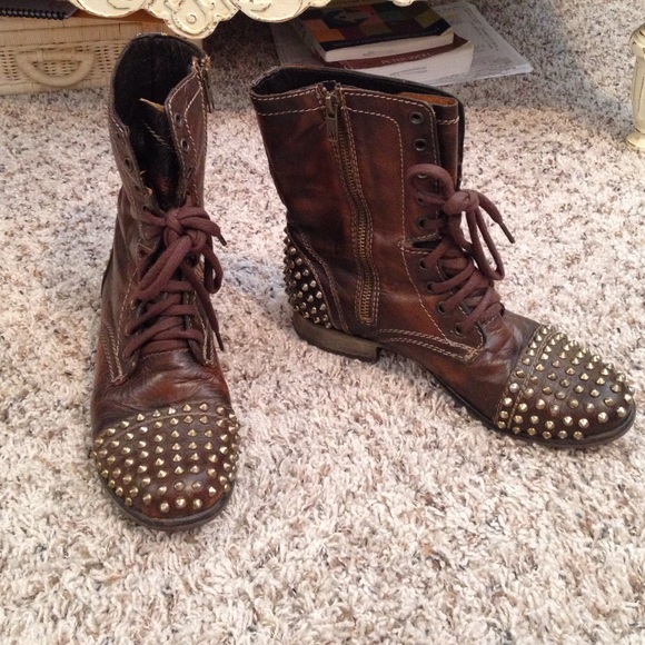 Leather Steve Madden combat boots w/ gold studs