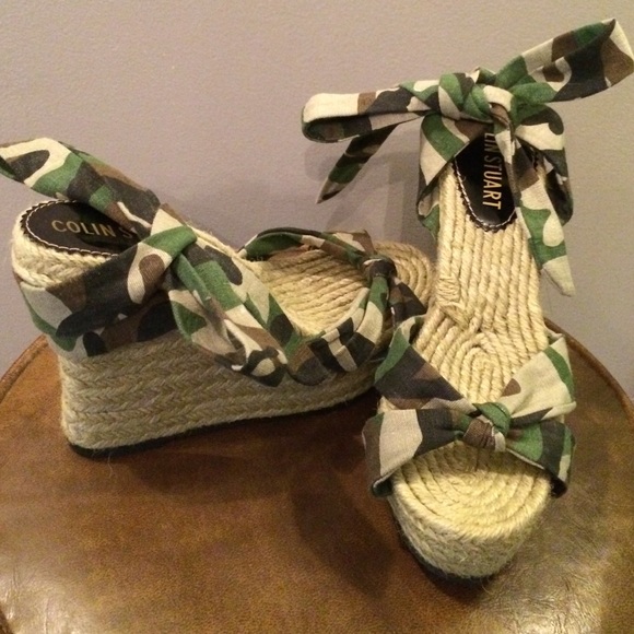 Camo Victoria secret wedges