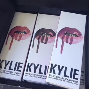 Meet your Posher, Genevieve