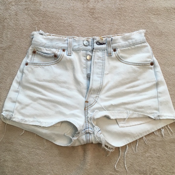 Levi's high waisted denim shorts fitted