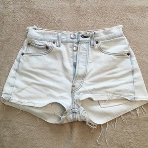Levi's high waisted denim shorts fitted