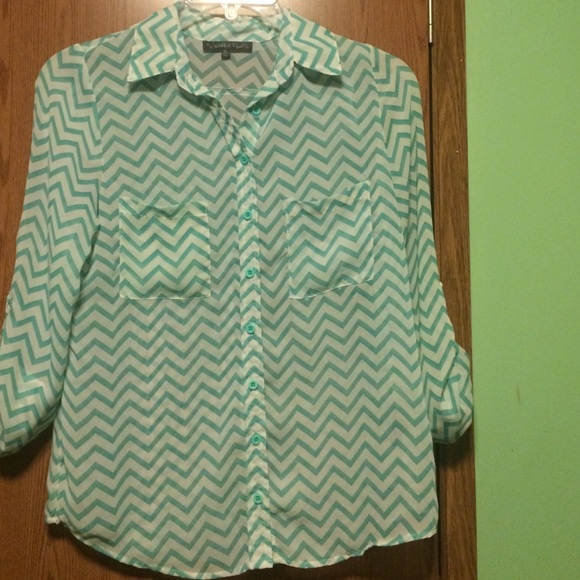 Chevron print button up blouse