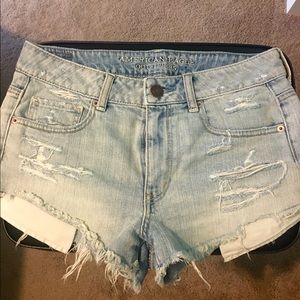 AMERICAN EAGLE HIGH RISE SHORTS ✨