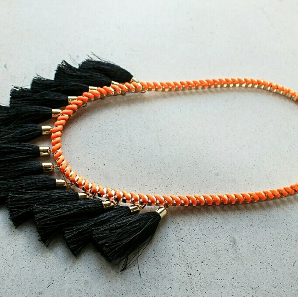 Orange black tassel curb link statement necklace - Picture 3 of 4
