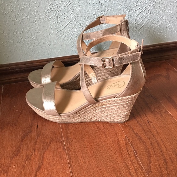 💥LOWEST PRICE💥Gold Wedges size 9.5