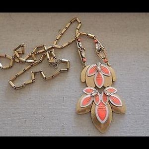 Hibiscus Pendant :: Stella & Dot